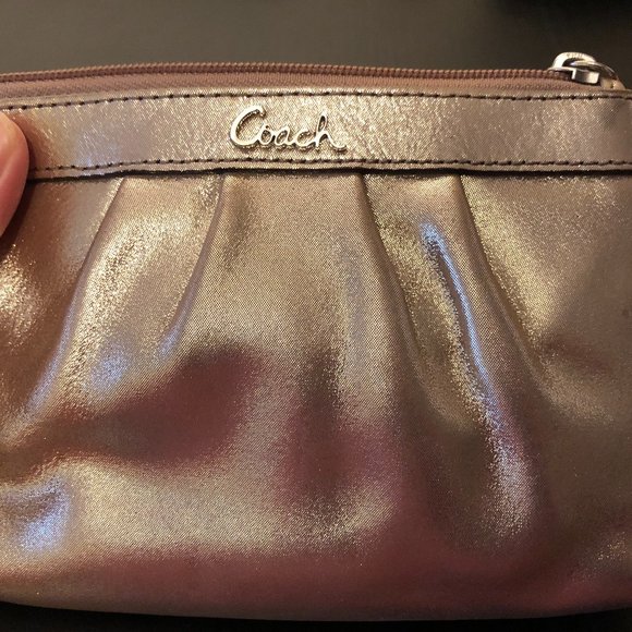 Coach Pleated Champagne Sparkle Gold wristlet - Picture 8 of 10